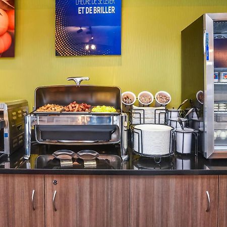 Comfort Inn Гатіно Екстер'єр фото