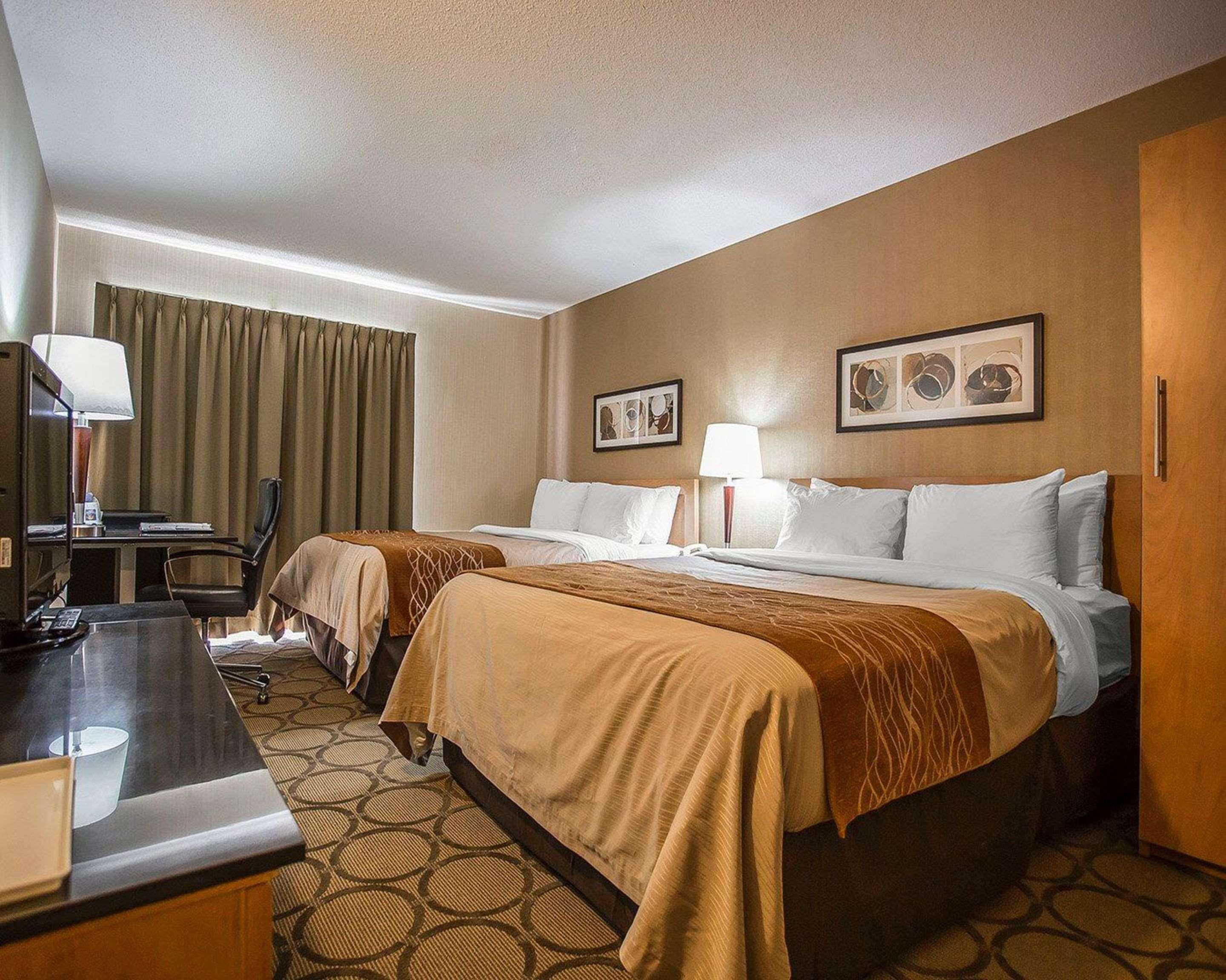 Comfort Inn Гатіно Екстер'єр фото