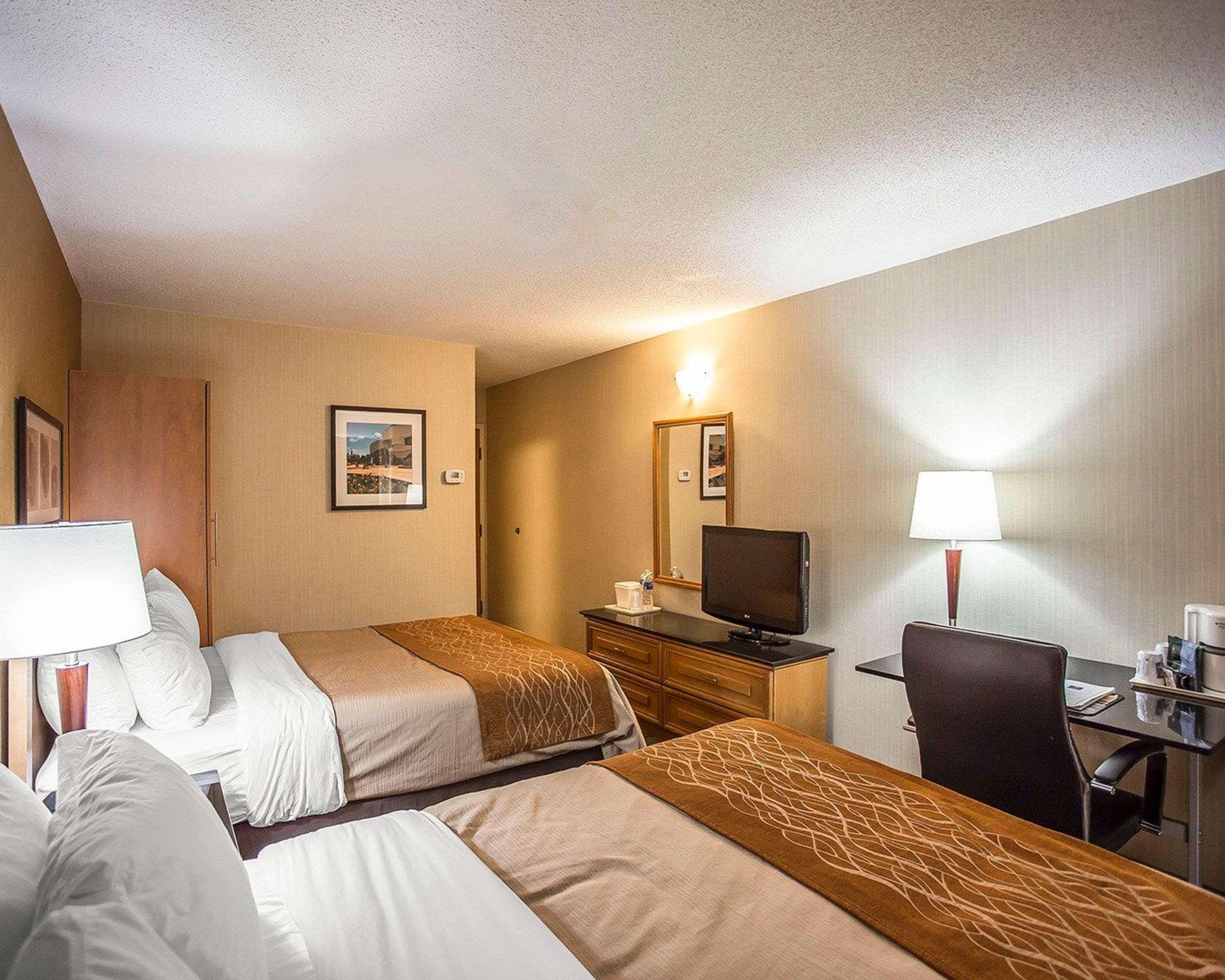 Comfort Inn Гатіно Екстер'єр фото