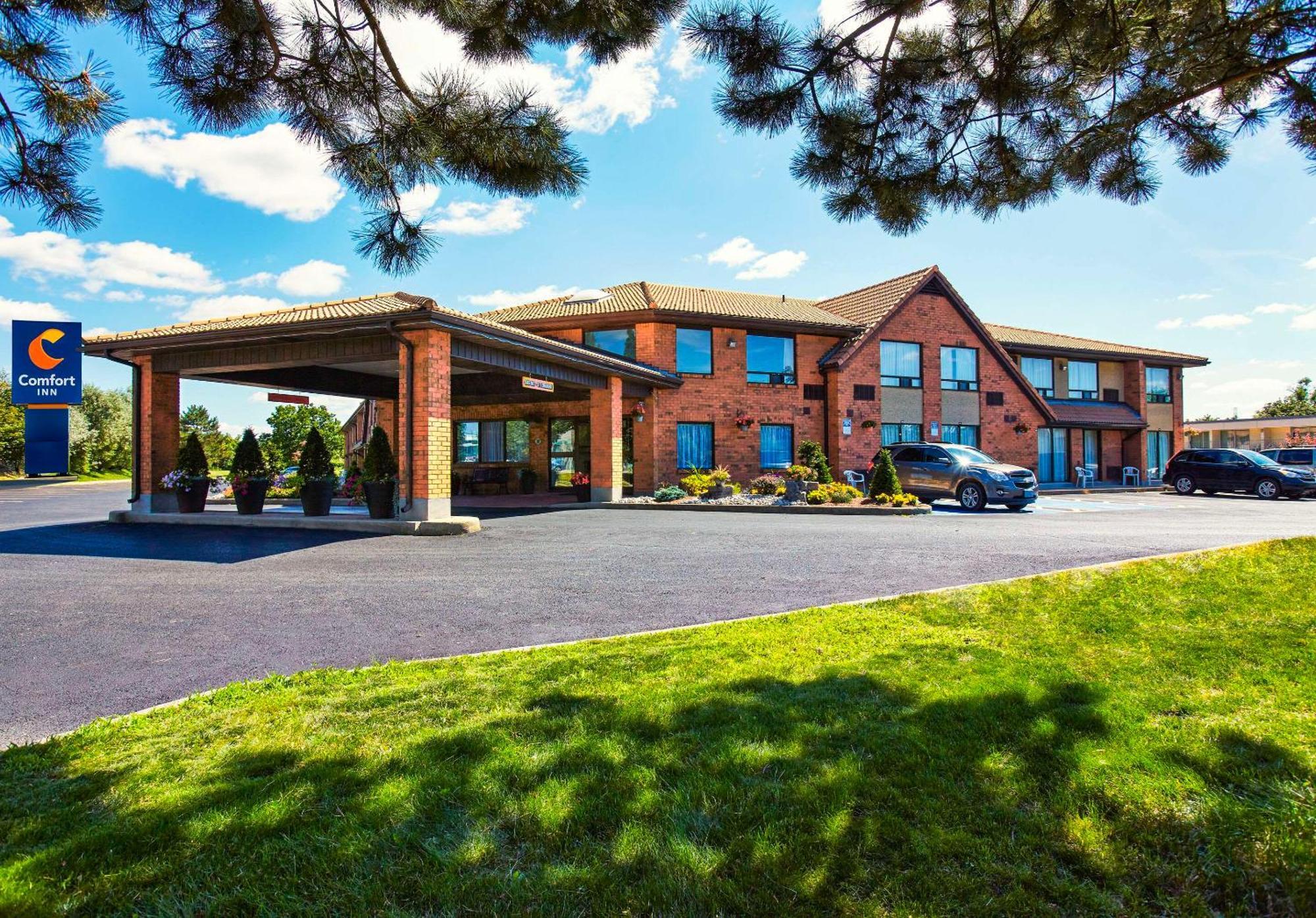 Comfort Inn Гатіно Екстер'єр фото