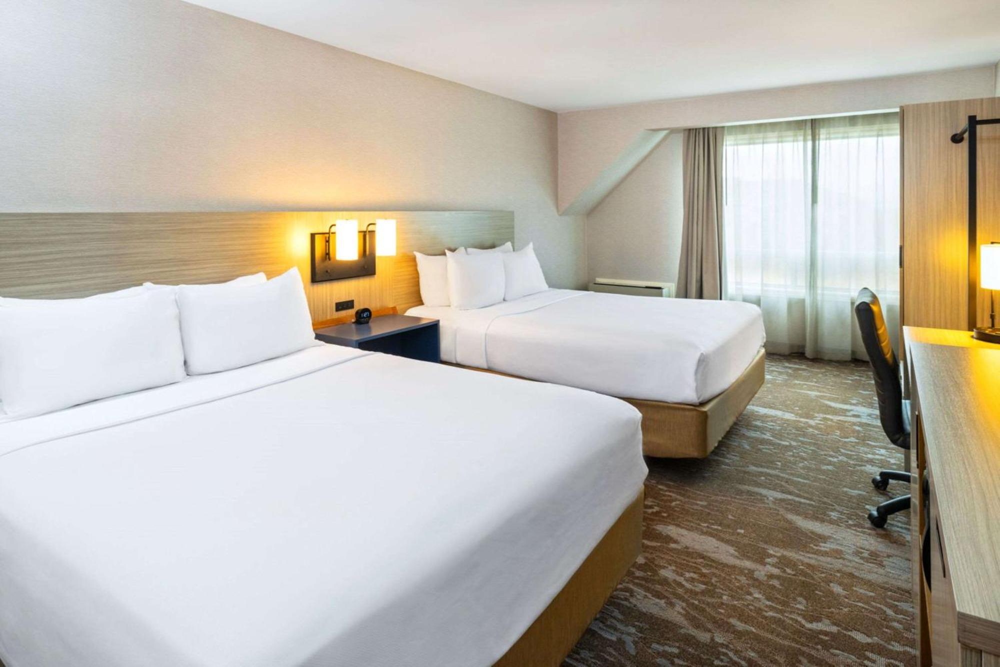 Comfort Inn Гатіно Екстер'єр фото