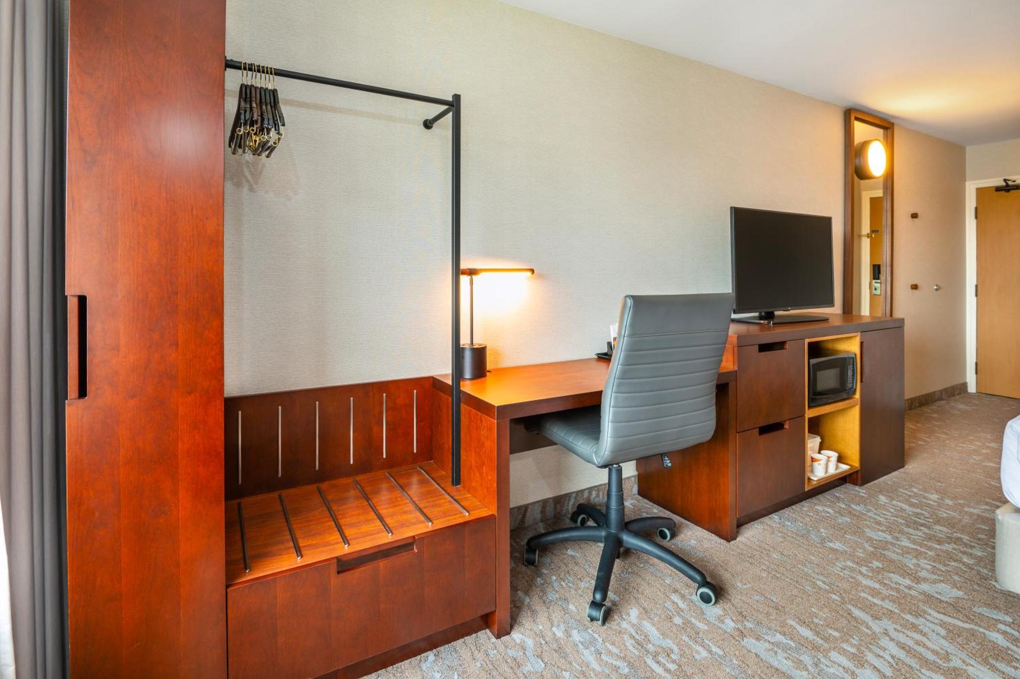 Comfort Inn Гатіно Екстер'єр фото