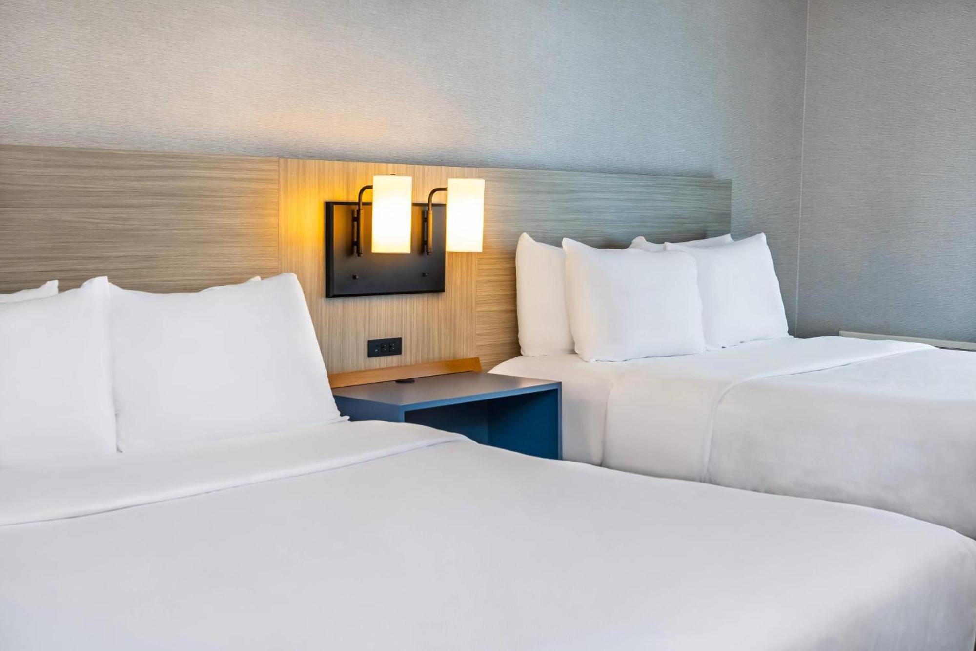 Comfort Inn Гатіно Екстер'єр фото