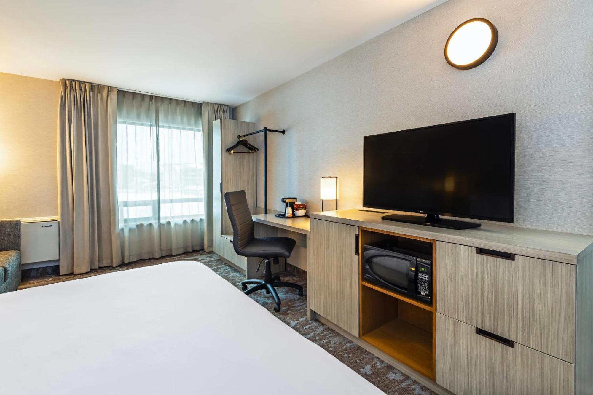 Comfort Inn Гатіно Екстер'єр фото