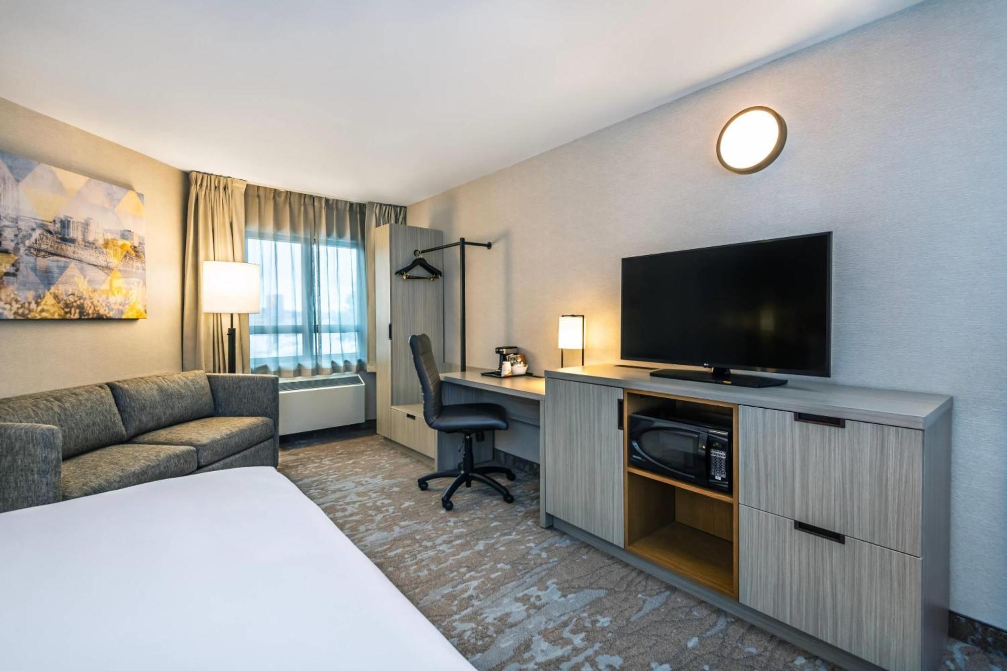 Comfort Inn Гатіно Екстер'єр фото