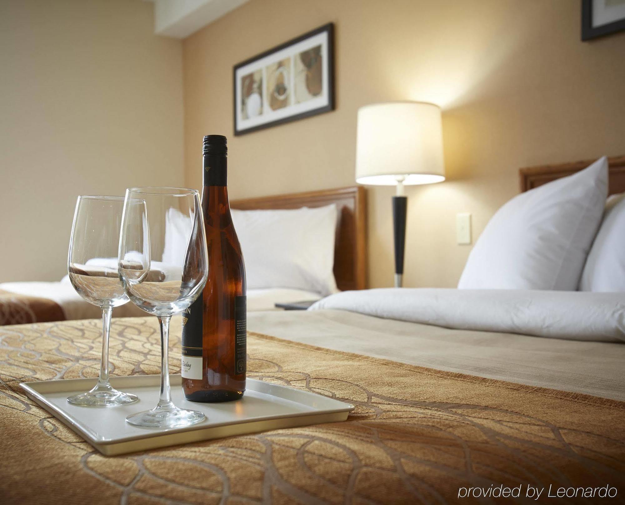 Comfort Inn Гатіно Екстер'єр фото