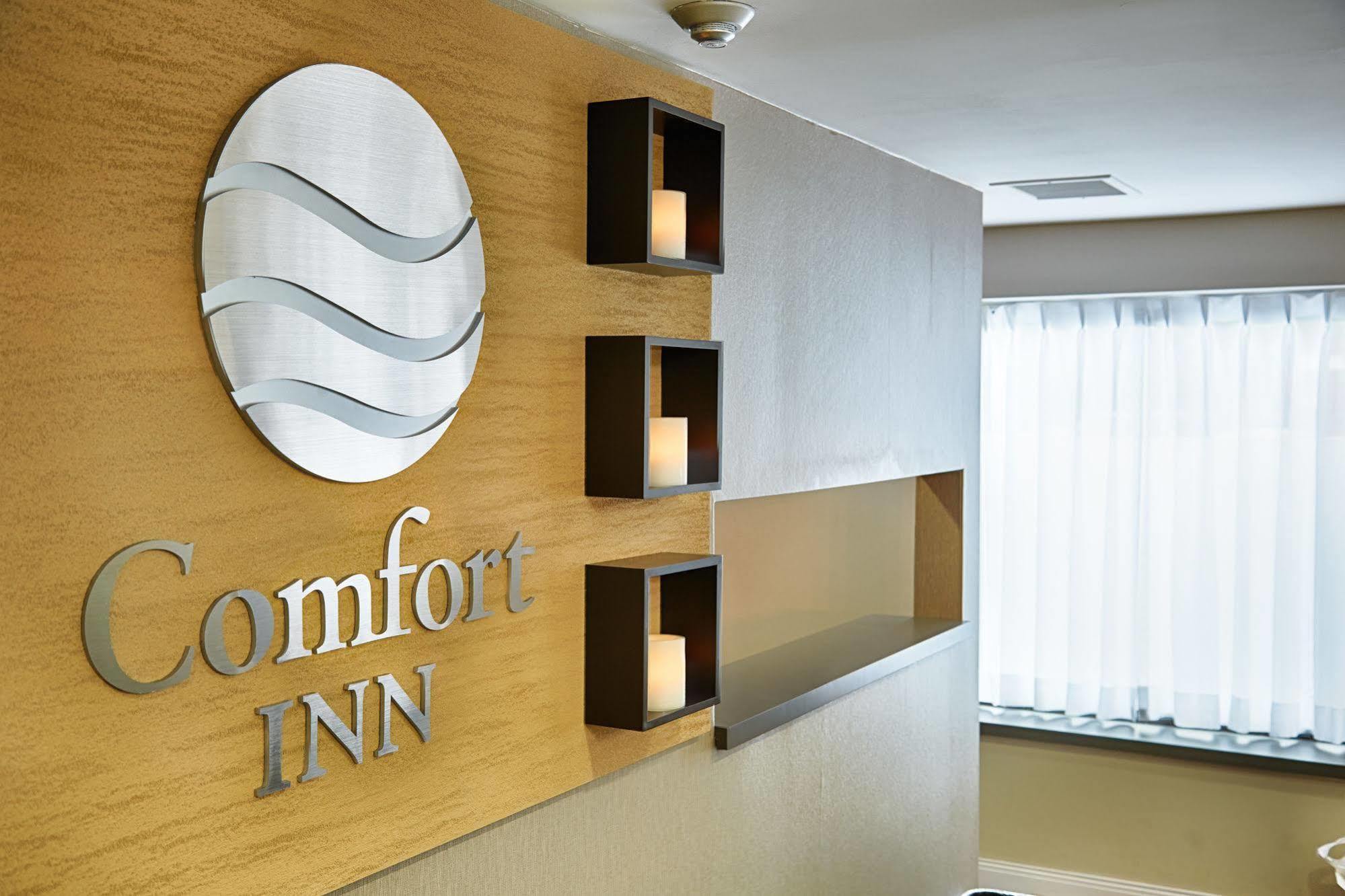 Comfort Inn Гатіно Екстер'єр фото