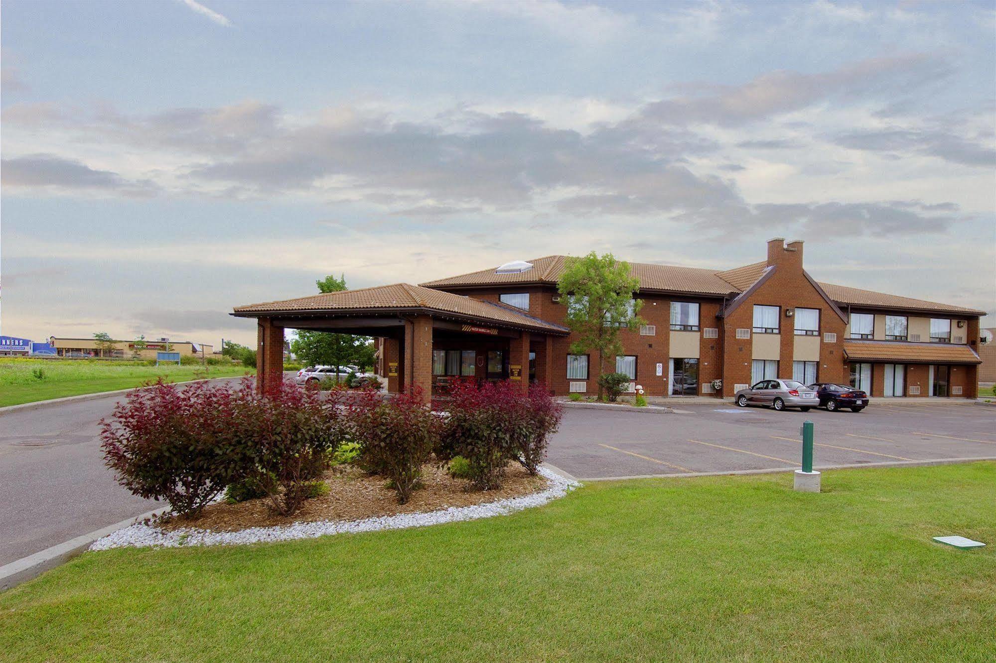 Comfort Inn Гатіно Екстер'єр фото